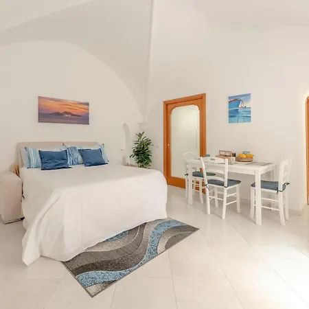 Posterus 5 Vakantiehuis Capri