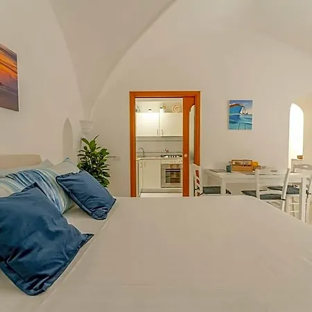 Posterus 5 Ferienhaus Capri